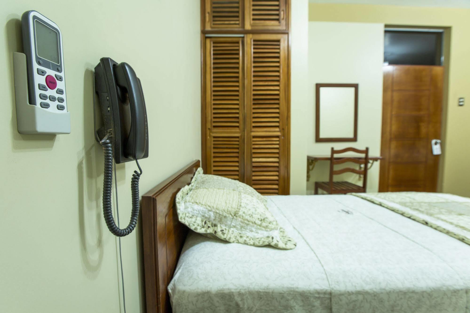 Hotel Suyox Tarapoto Exterior photo